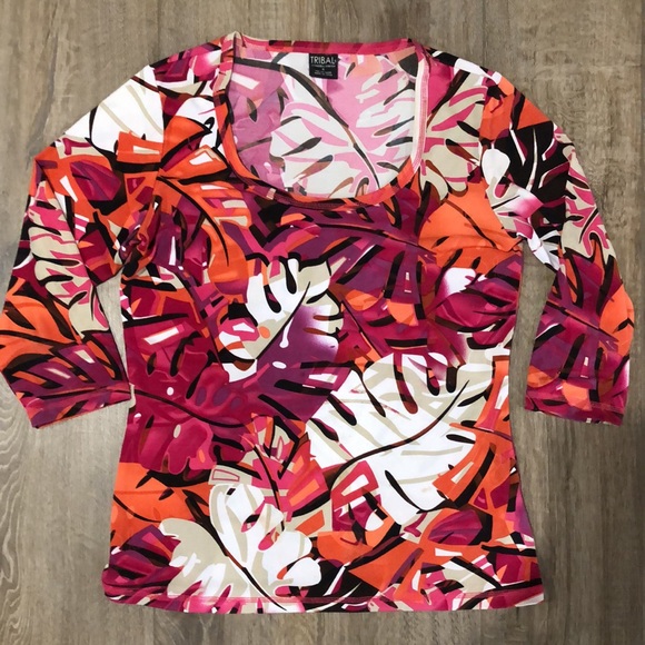 Like new! - TRIBAL Lead Print Scoop Neck 3/4 Sleeve Top - Picture 4 of 4